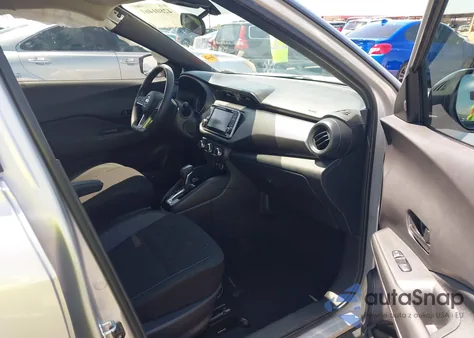 2020 Nissan Kicks S Xtronic Cvt из США, поврежденный, VIN 3N1CP5BV8LL563354